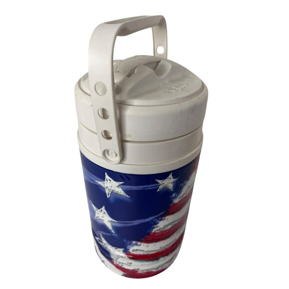 Vintage Igloo Stars and Stripes Half Gallon Water Jug Drink Cooler American Flag - Picture 2 of 7